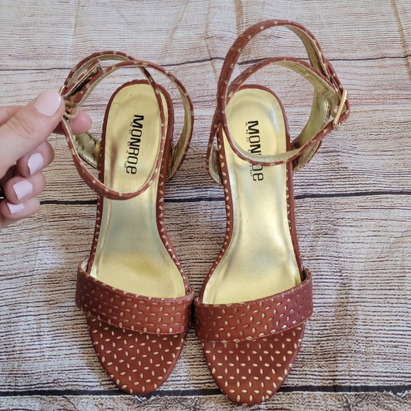 Rust & Gold Strappy Block Heels Size 6.5 - Picture 2 of 6